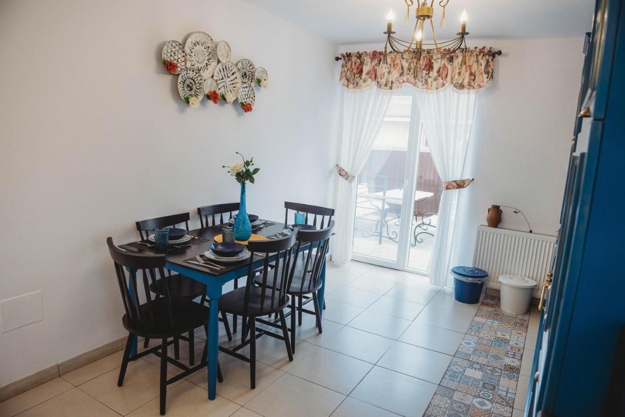 La Contessa Apartament Târgu Neamț Zewnętrze zdjęcie